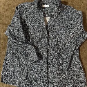 Croft & Barrow Floral Black and White Top